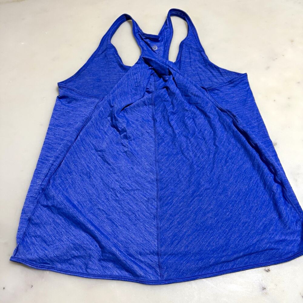 Lululemon Racerback Tank Top Women 6 Blue Lightweight Scoop Neck Yoga Gym